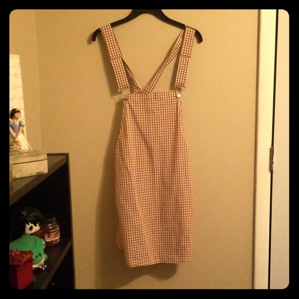I dont wear it. It just sits in my closet.